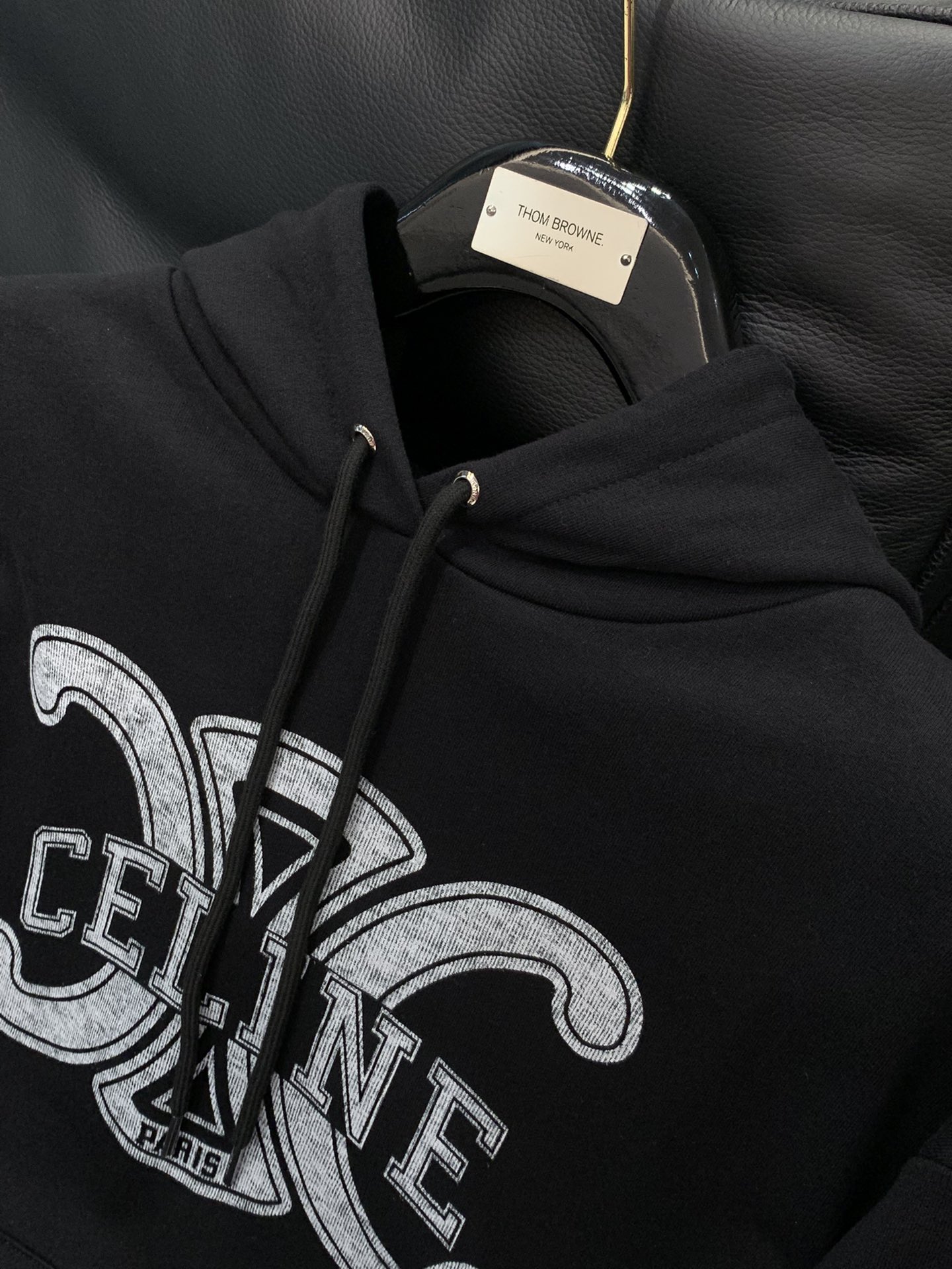 ，Celine 瑟琳，2025秋季新品，专柜同步有售，原单狠货，时尚休闲连帽卫衣，采用进口原版面料，顶级