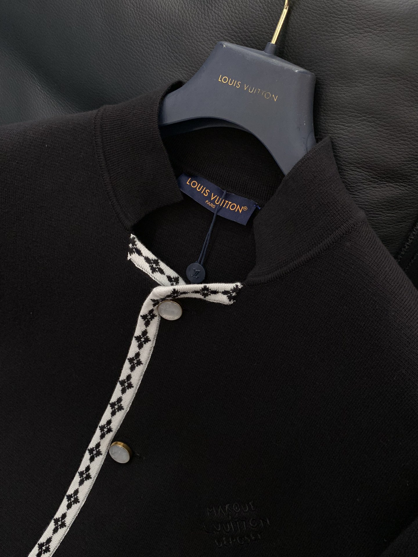 衣服LouisVuitton 路易威登，2025秋季最新款，专柜同步有售，原单狠货，时尚休闲针织套装，上