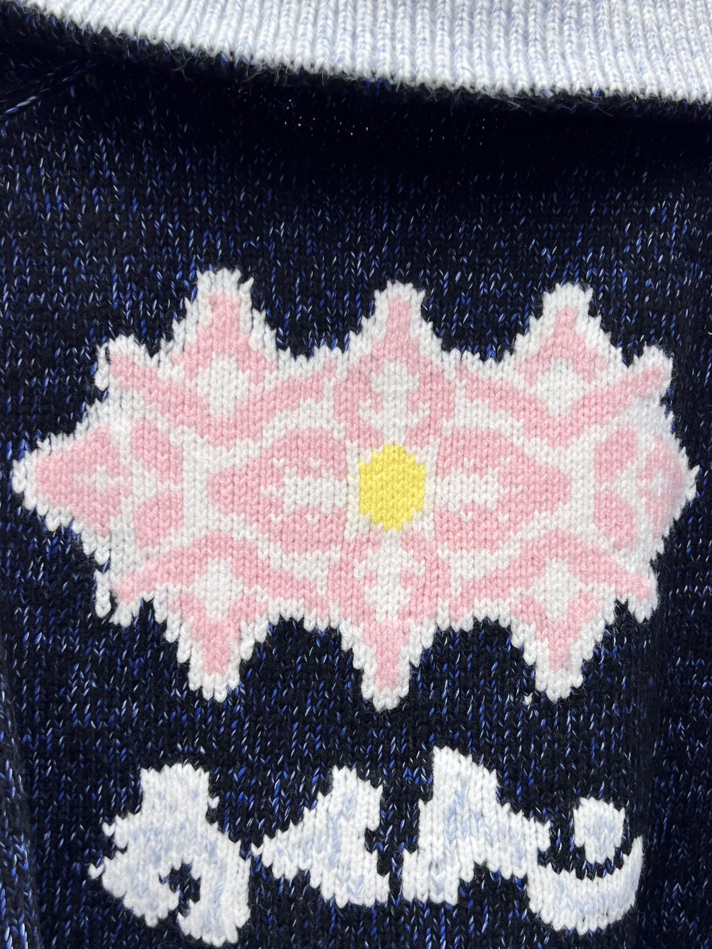 Louis vuitto*撞色针织外套Pharrell Williams X Nigo联名款这款夹克采用