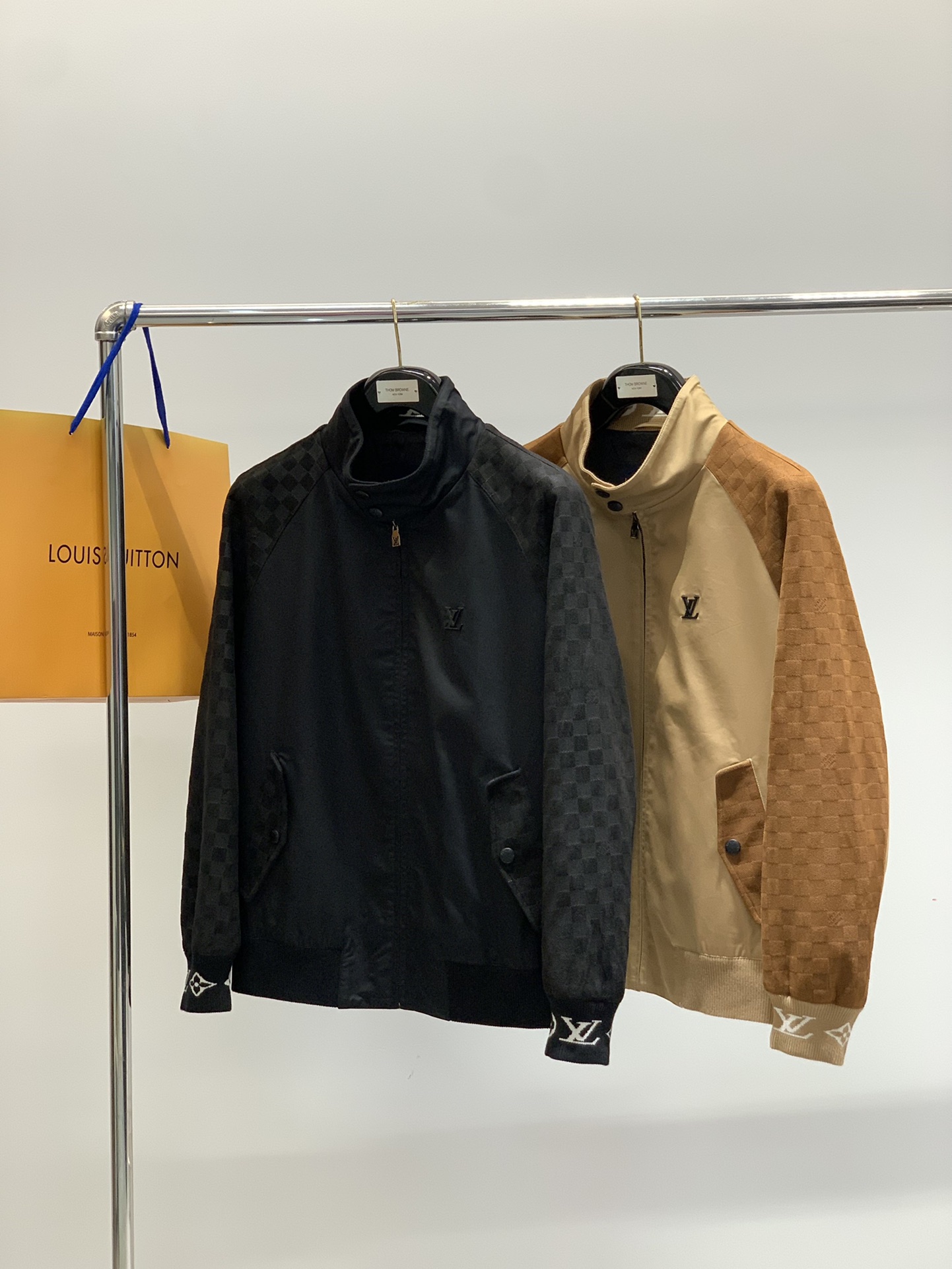 ，LouisVuitton 路易威登，2025秋季最新款，专柜同步有售，原单狠货，时尚休闲夹克外套，上身