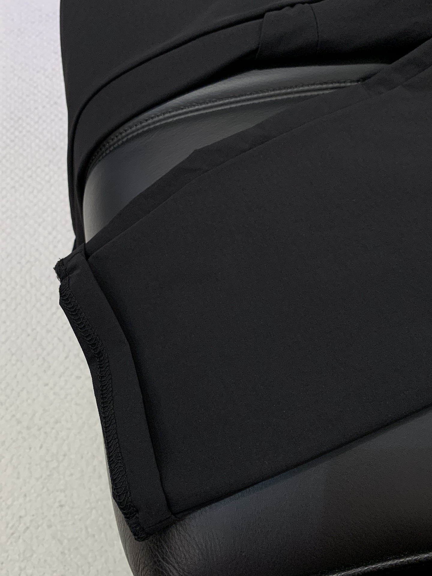 ，Y-3 山本耀司，2025秋季最新品，专柜同步有售，原单狠货，时尚休闲裤，进口原版面料，舒适度极佳，经