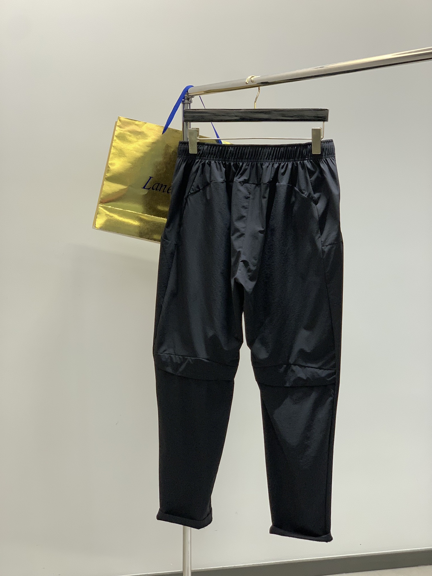 ，Y-3 山本耀司，2025秋季最新品，专柜同步有售，原单狠货，时尚休闲裤，进口原版面料，舒适度极佳，经