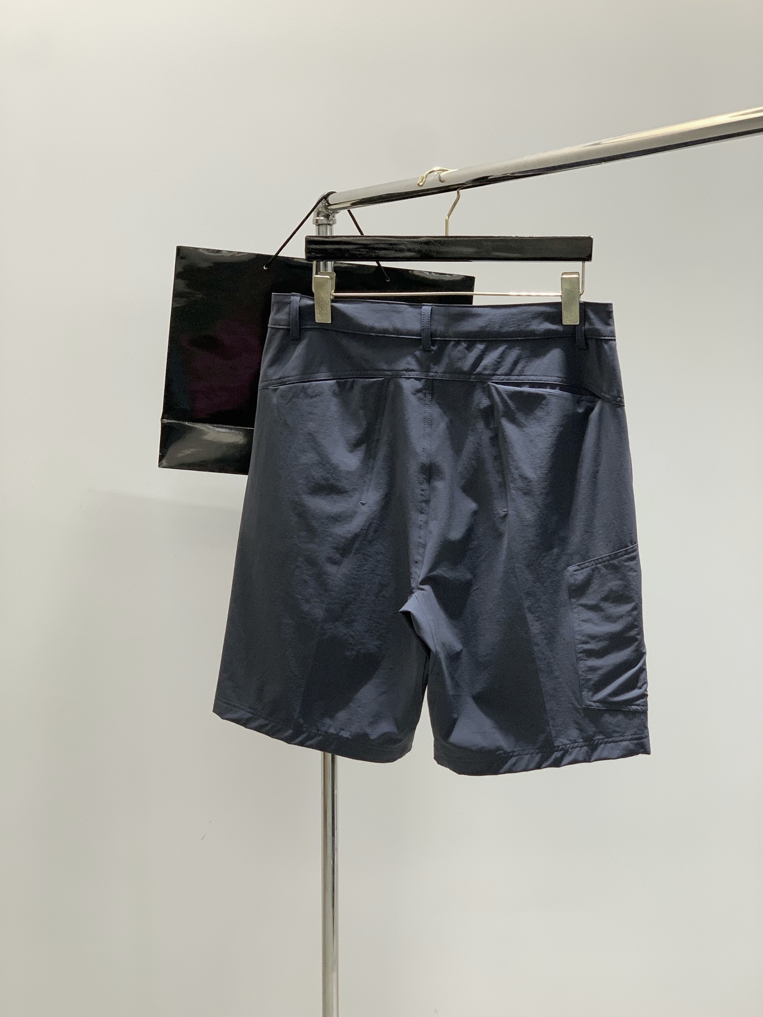 ，ARCTERYX 始祖鸟，2025夏季新品，时尚休闲短裤，专柜同步有售，原单狠货，采用进口原版面料，顶