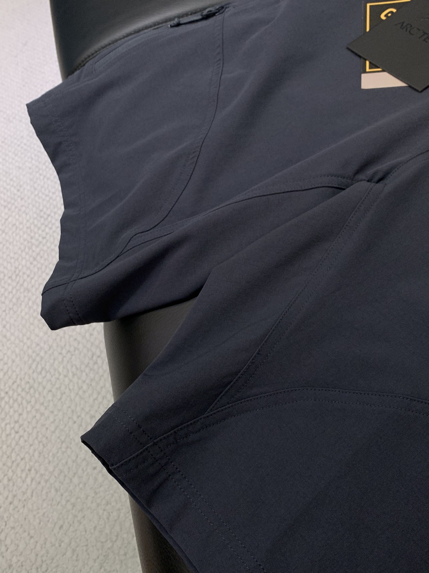 ，ARCTERYX 始祖鸟，2025夏季新品，时尚休闲短裤，专柜同步有售，原单狠货，采用进口原版面料，顶