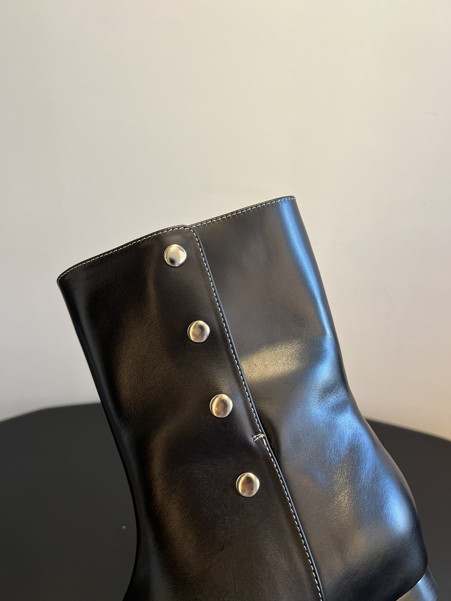 IMMI 25AW/尖头多排扣中筒靴一双可以配袜子穿的短靴 ~是一双小粗腿也能穿的短筒靴，冬季补货中，入