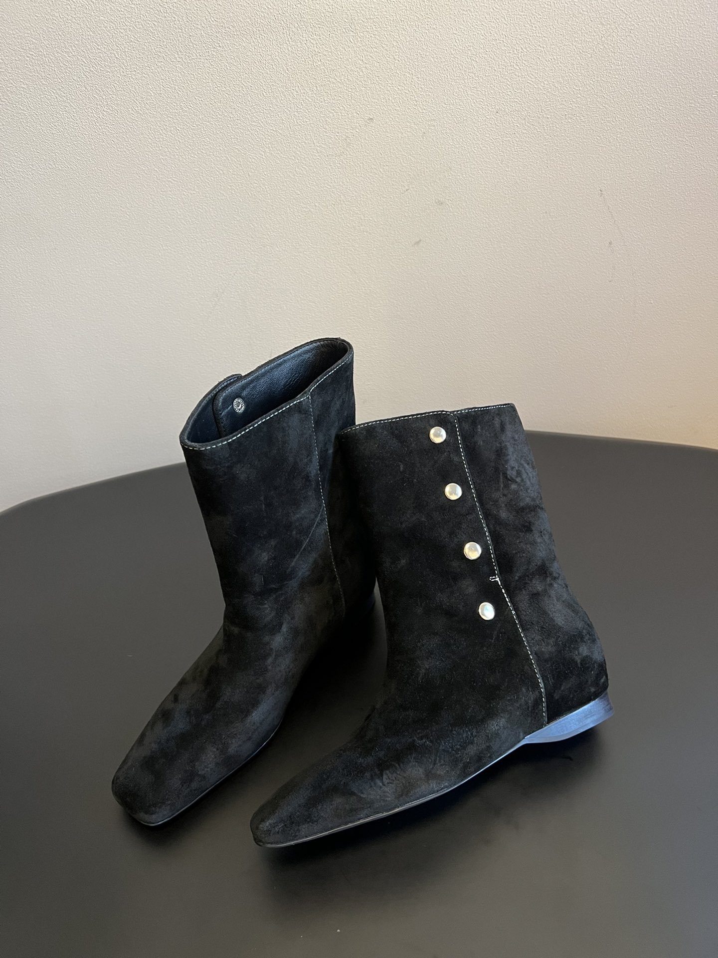 IMMI 25AW/尖头多排扣中筒靴一双可以配袜子穿的短靴 ~是一双小粗腿也能穿的短筒靴，冬季补货中，入