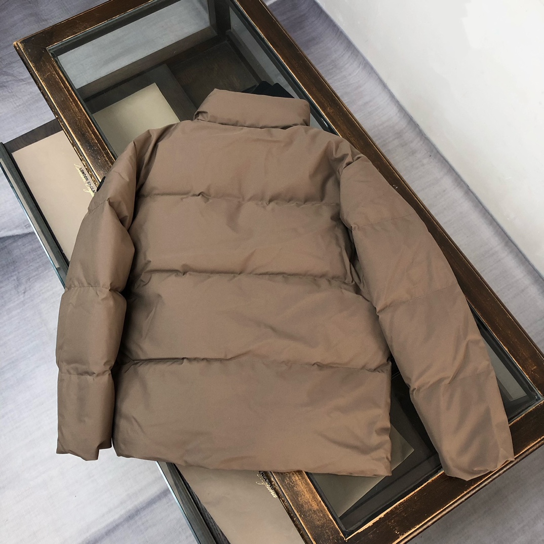 🆕MON*CLER 蒙口 25秋冬最新男女同款立领羽绒服，专柜热卖爆款来袭！秋冬新款羽绒上新 💥炸裂新款