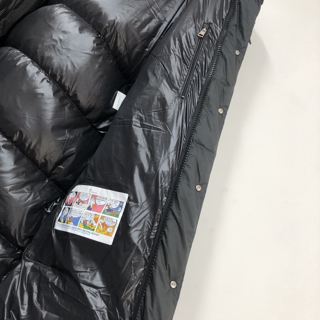 ————高版本🔥🔥 𝗠𝗼𝗻𝗰𝗲𝗿|盟可睐 新款蒙口 高版本~ Hanovcrtan雾面长玛雅/长款羽绒服
