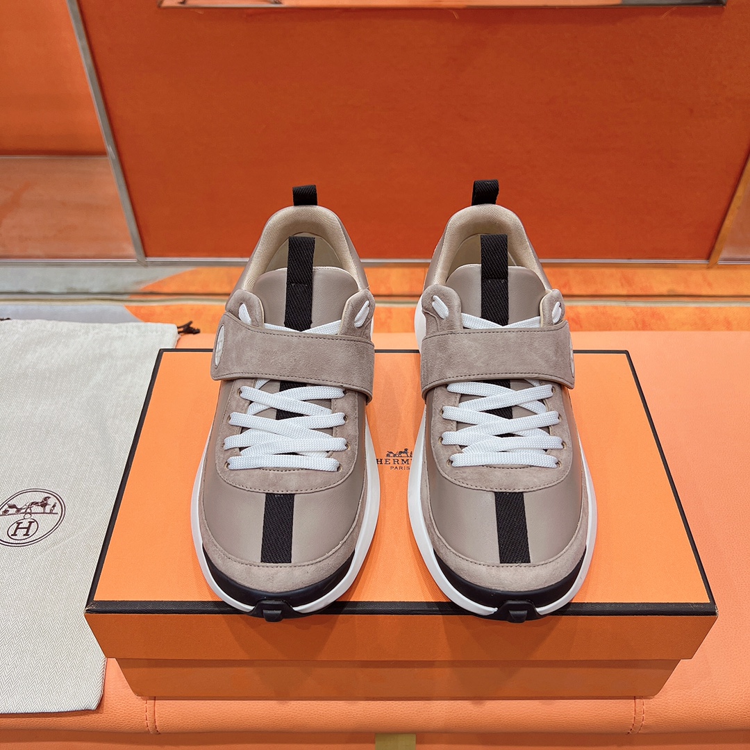 NO:668732,herme…sss25new arrival~ The most popular couple’s model at the counter, the first choice for H family’s distribution!  It is the latest model of Hermès. It comes out in many colors every season. It is definitely one of the most worth buying products. If you have met any gods or goddesses! Don’t miss it!  !  It is super light, super comfortable, not tired after walking for a long time, not expensive, top quality 35-44, can be customized 45 46, casual shoes/sports shoes, hermes, hermes, sneakers19860909herme…s ss25new arrival～ 专柜大热情侣款,H家配货首选鞋履！ 是爱马仕最新款 每一季都会出很多颜色 绝对是最值得买的配货之一 有遇到的男神女神!真的不要错过！！ 他超轻、超舒适 走久不累、价格不贵 顶级精品 35-44,可定做45 46,休闲鞋/运动鞋,hermes,hermes,sneakers,Women's Shoes