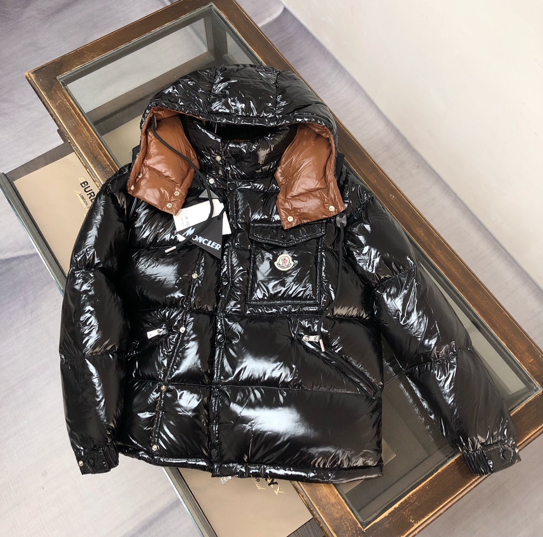 🔥 MON*CLER 蒙口 Karakorum 可拆袖羽绒服 、一衣两穿设计~这款羽绒服采用光泽抗撕裂面