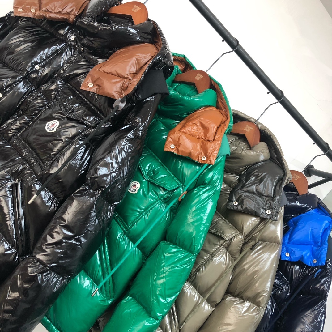 🔥MON*CLER 蒙口 Karakorum 可拆袖羽绒服 、一衣两穿设计~这款羽绒服采用光泽抗撕裂面料