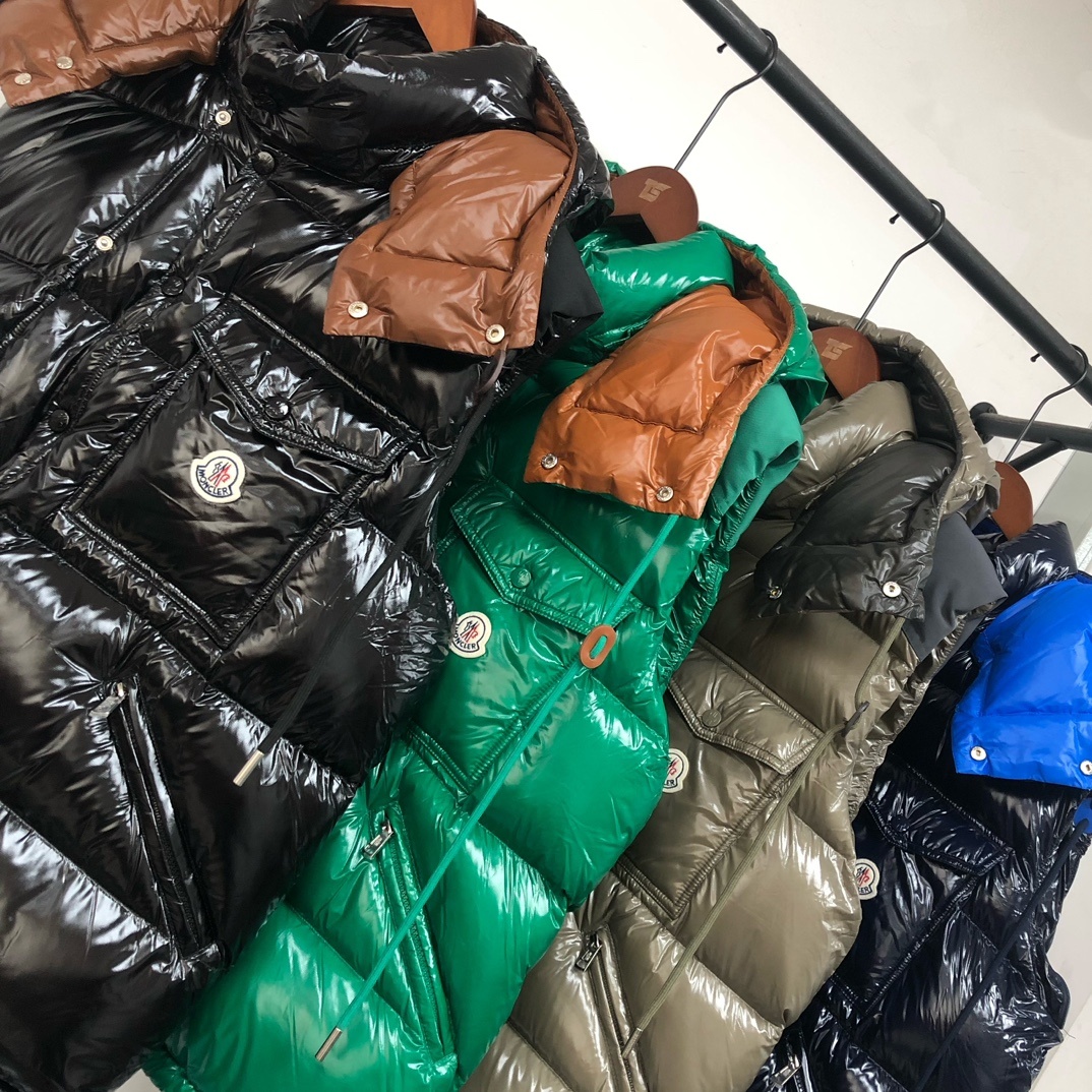 🔥MON*CLER 蒙口 Karakorum 可拆袖羽绒服 、一衣两穿设计~这款羽绒服采用光泽抗撕裂面料