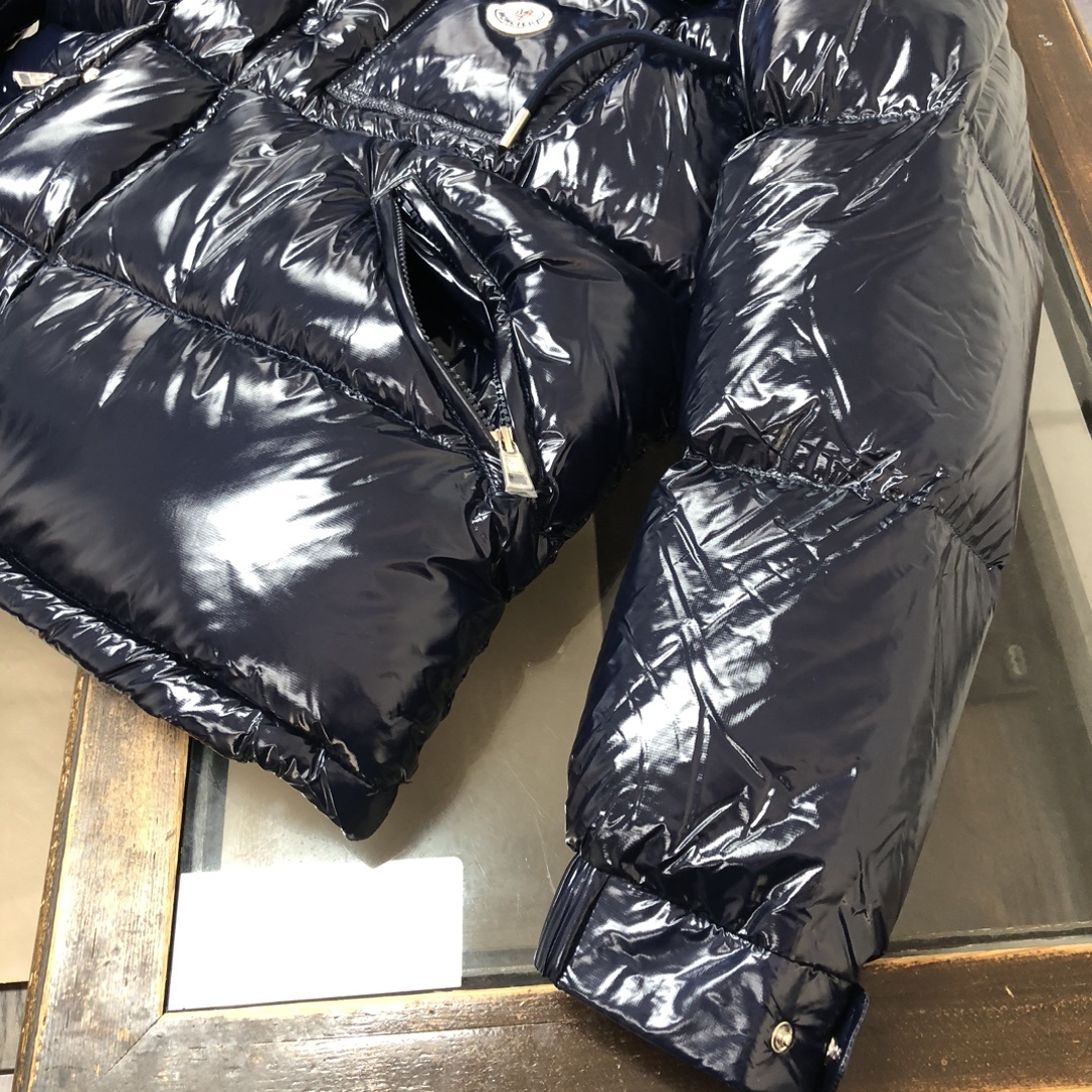 🔥MON*CLER 蒙口 Karakorum 可拆袖羽绒服 、一衣两穿设计~这款羽绒服采用光泽抗撕裂面料