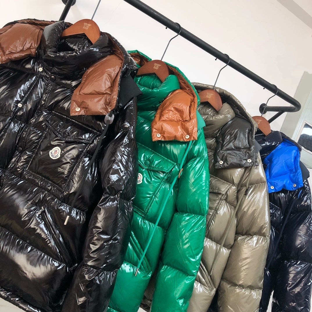 🔥MON*CLER 蒙口 Karakorum 可拆袖羽绒服 、一衣两穿设计~这款羽绒服采用光泽抗撕裂面料