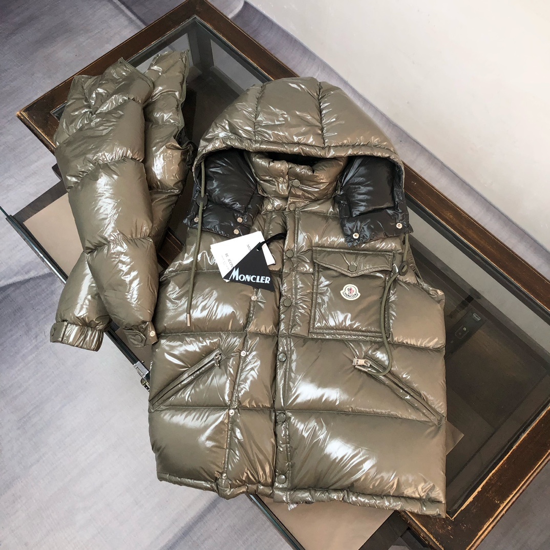 🔥MON*CLER 蒙口 Karakorum 可拆袖羽绒服 、一衣两穿设计~这款羽绒服采用光泽抗撕裂面料