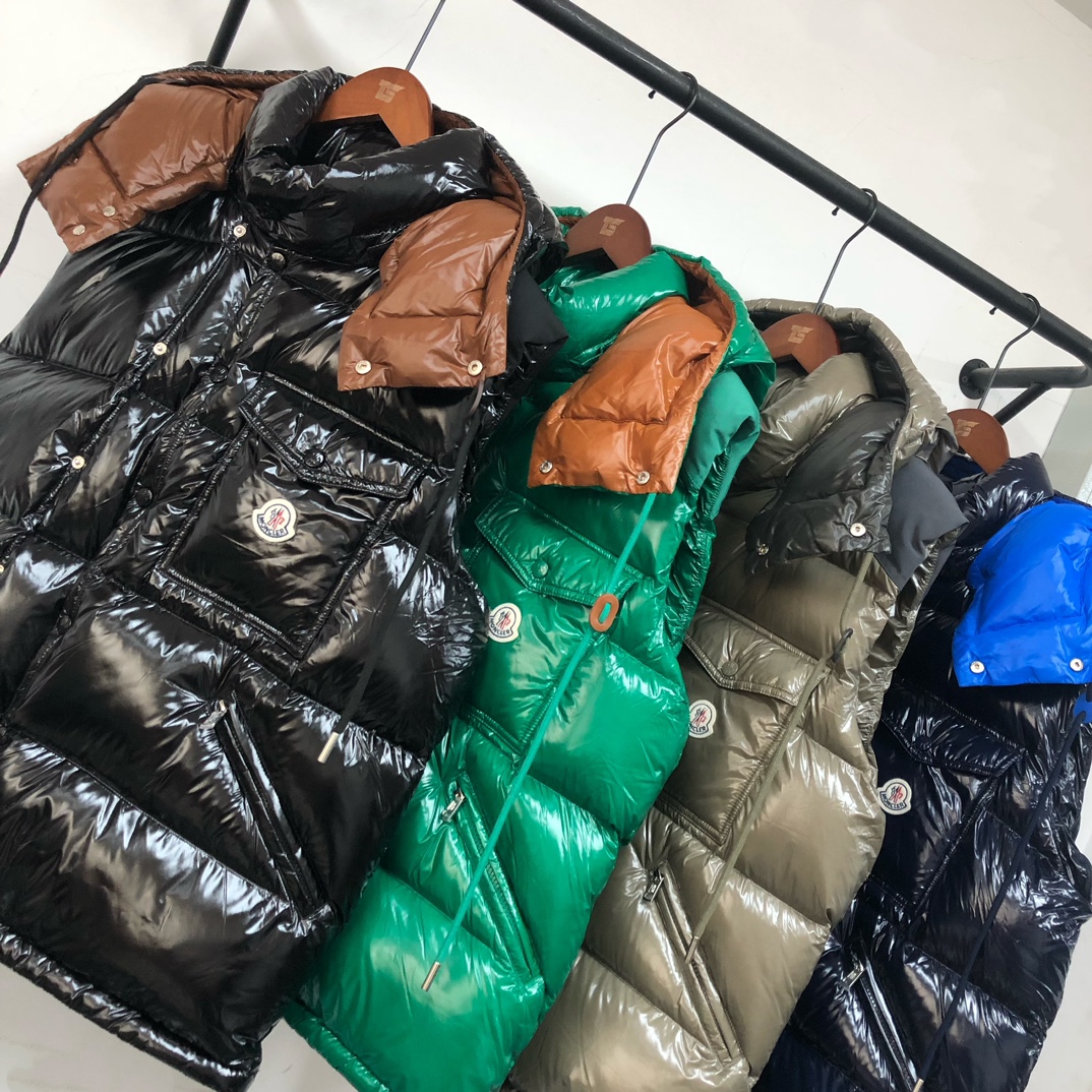 MON*CLER 蒙口 Karakorum 可拆袖羽绒服 、一衣两穿设计～