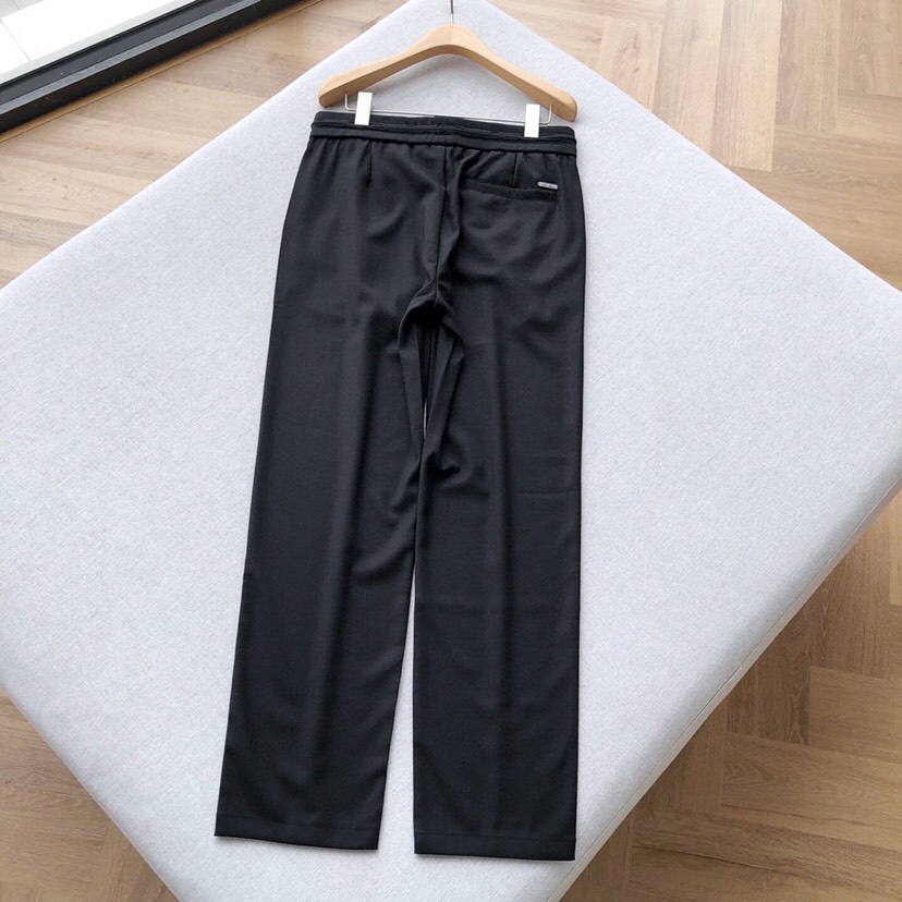 Loro Piana 诺悠翩雅lP🆕 后口袋兜金属铭标款~男士亚麻松紧腰透气休闲裤 老钱风高奢品控，lP