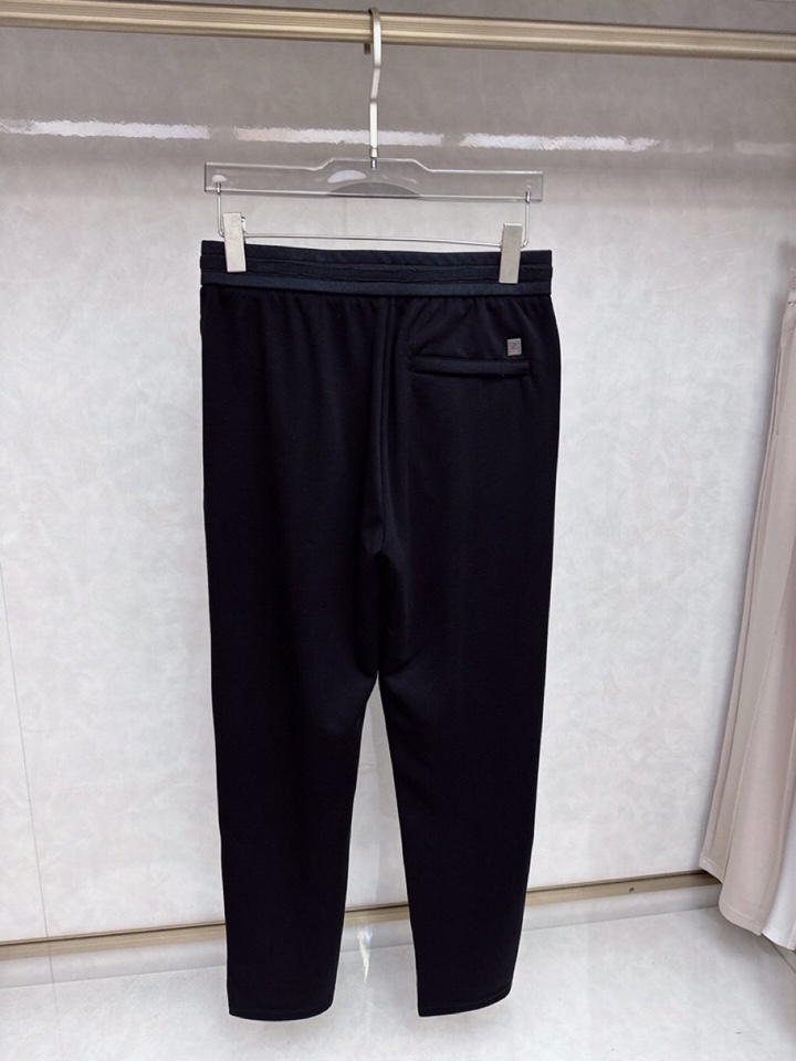 Ermenegildo Zegna 杰尼亚2025四季款新款休闲裤！官网同步发售。品牌经典LOGO休闲裤