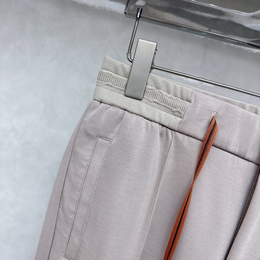 Ermenegildo Zegna 杰尼亚2025四季款新款休闲裤！官网同步发售。品牌经典LOGO休闲裤