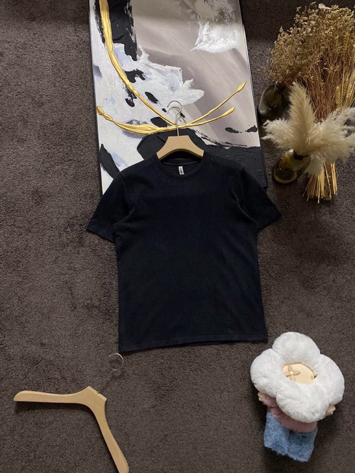 Y-3 山本耀司春夏/SS 主推仿旧水洗褪色短袖圆领T恤，定制贵柜品质巴黎百分棉260克长绒棉面料，后幅