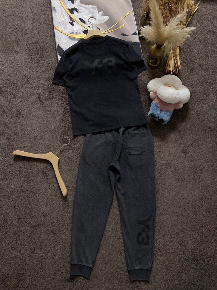 Y-3 山本耀司春夏/SS 主推仿旧水洗褪色短袖圆领T恤套装，定制贵柜品质巴黎百分棉260克长绒棉面料，