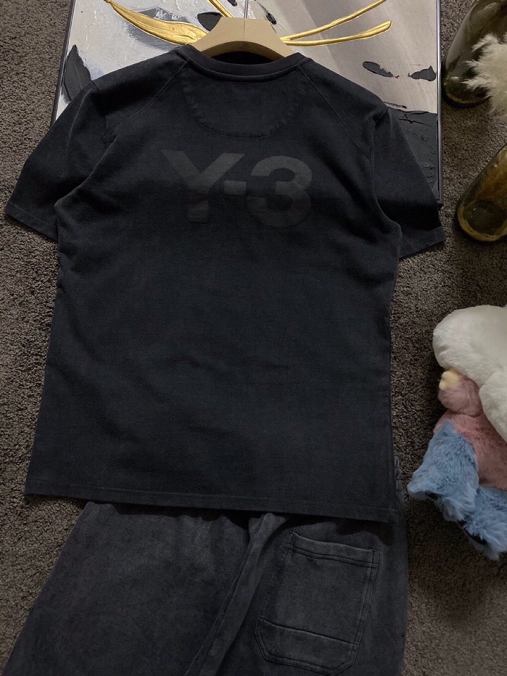 Y-3 山本耀司春夏/SS 主推仿旧水洗褪色短袖圆领T恤套装，定制贵柜品质巴黎百分棉260克长绒棉面料，