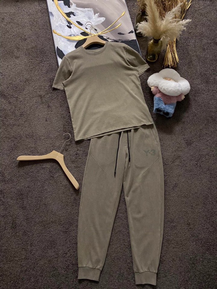 Y-3 山本耀司春夏/SS 主推仿旧水洗褪色短袖圆领T恤套装，定制贵柜品质巴黎百分棉260克长绒棉面料，