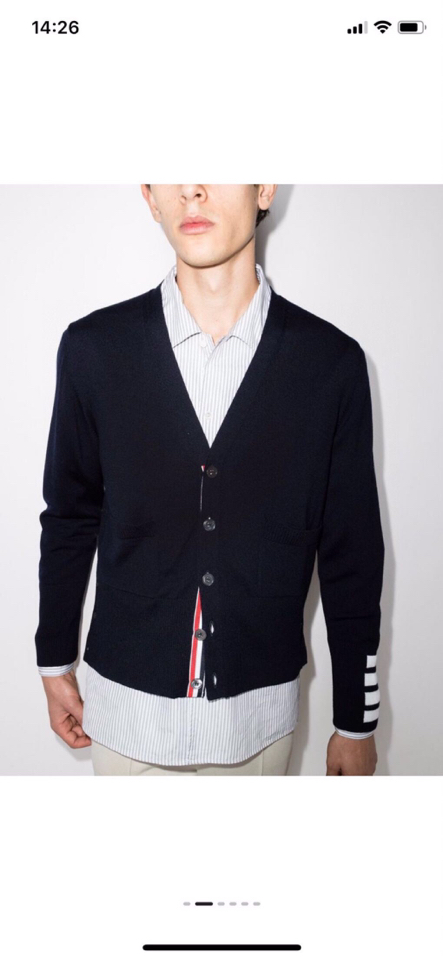 THOM BROWNE 汤姆布朗 TB袖口四杠开衫毛衣，男女同款情侣款\n码数：1-4 颜色：浅灰、深灰