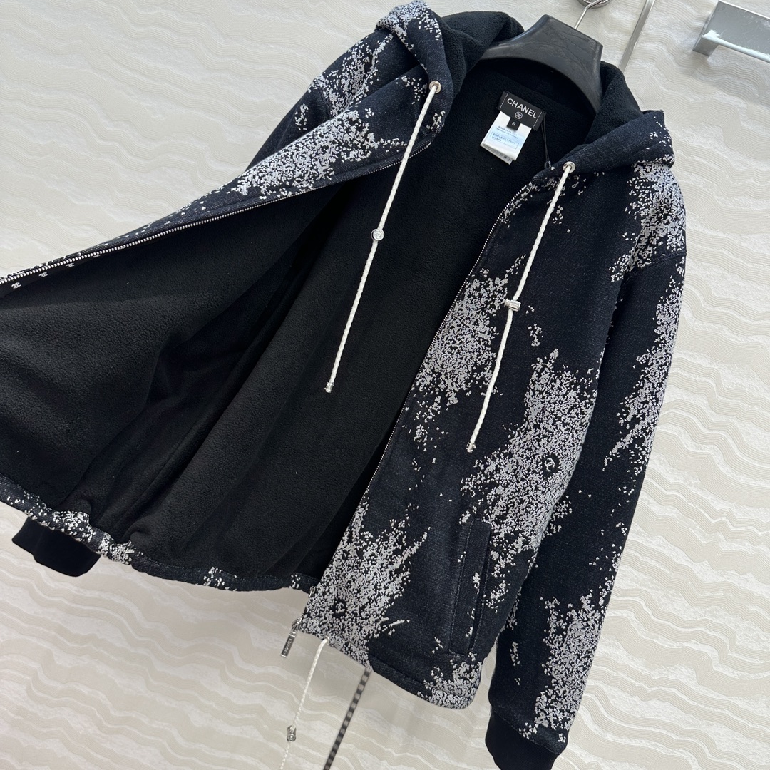 爆单推荐❤️原单品质Coco女孩25b烟花长款棉服外套！定制提花纯棉加绒卫衣面料搭配摇粒绒保暖厚实，气质