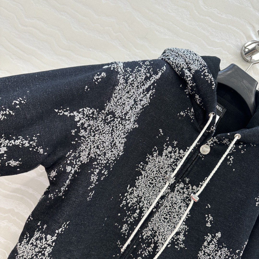 爆单推荐❤️原单品质Coco女孩25b烟花长款棉服外套！定制提花纯棉加绒卫衣面料搭配摇粒绒保暖厚实，气质