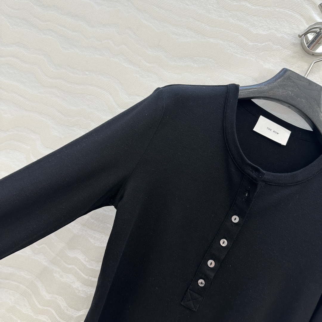 独家首发❤️原单品质，Row风纸片人穿搭！亨利领进口天丝羊毛打底衫！定制深海灰贝壳扣。超级显瘦神器！极简