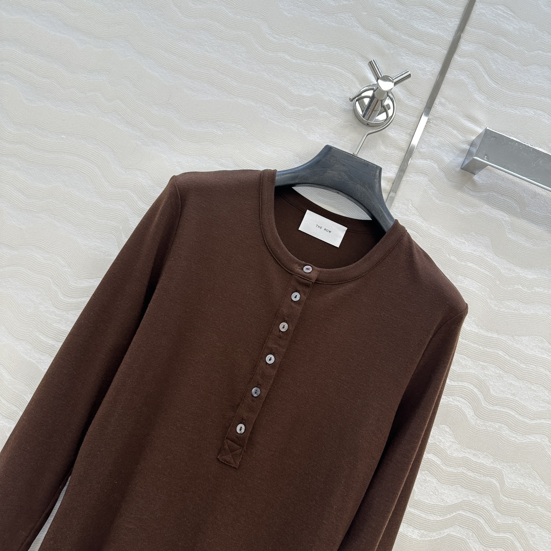 独家首发❤️原单品质，Row风纸片人穿搭！亨利领进口天丝羊毛打底衫！定制深海灰贝壳扣。超级显瘦神器！极简
