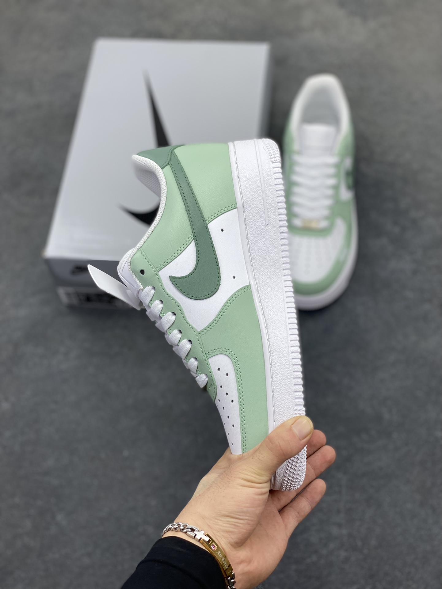 图片[3]-Nike Air Force 1 Low’07 捣蛋鬼 空军一号低帮休闲板鞋 定制皮料 定制鞋盒 原楦原纸板 纯正空军版型 内置全掌气垫 货号：ZH0316-096 尺码：36 36.5 37.5 38 38.5 39 40 40.5 41 42 42.5 43 44 44.5 45-选品中心