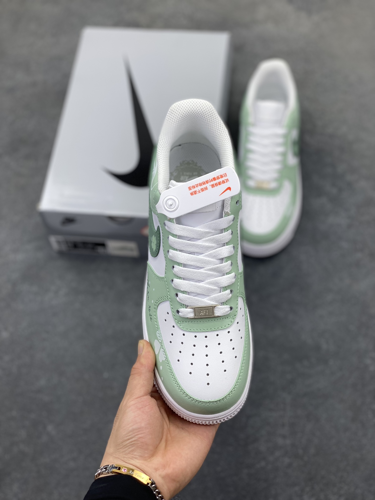 图片[2]-Nike Air Force 1 Low’07 捣蛋鬼 空军一号低帮休闲板鞋 定制皮料 定制鞋盒 原楦原纸板 纯正空军版型 内置全掌气垫 货号：ZH0316-096 尺码：36 36.5 37.5 38 38.5 39 40 40.5 41 42 42.5 43 44 44.5 45-选品中心