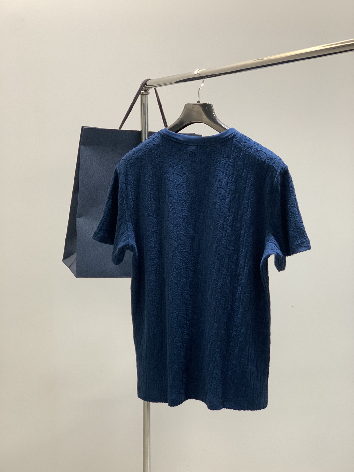 ，Dior 迪奥， 2025夏季新品，专柜同步有售，简约时尚休闲圆领短袖T恤，原版进口面料，舒适透气，顶