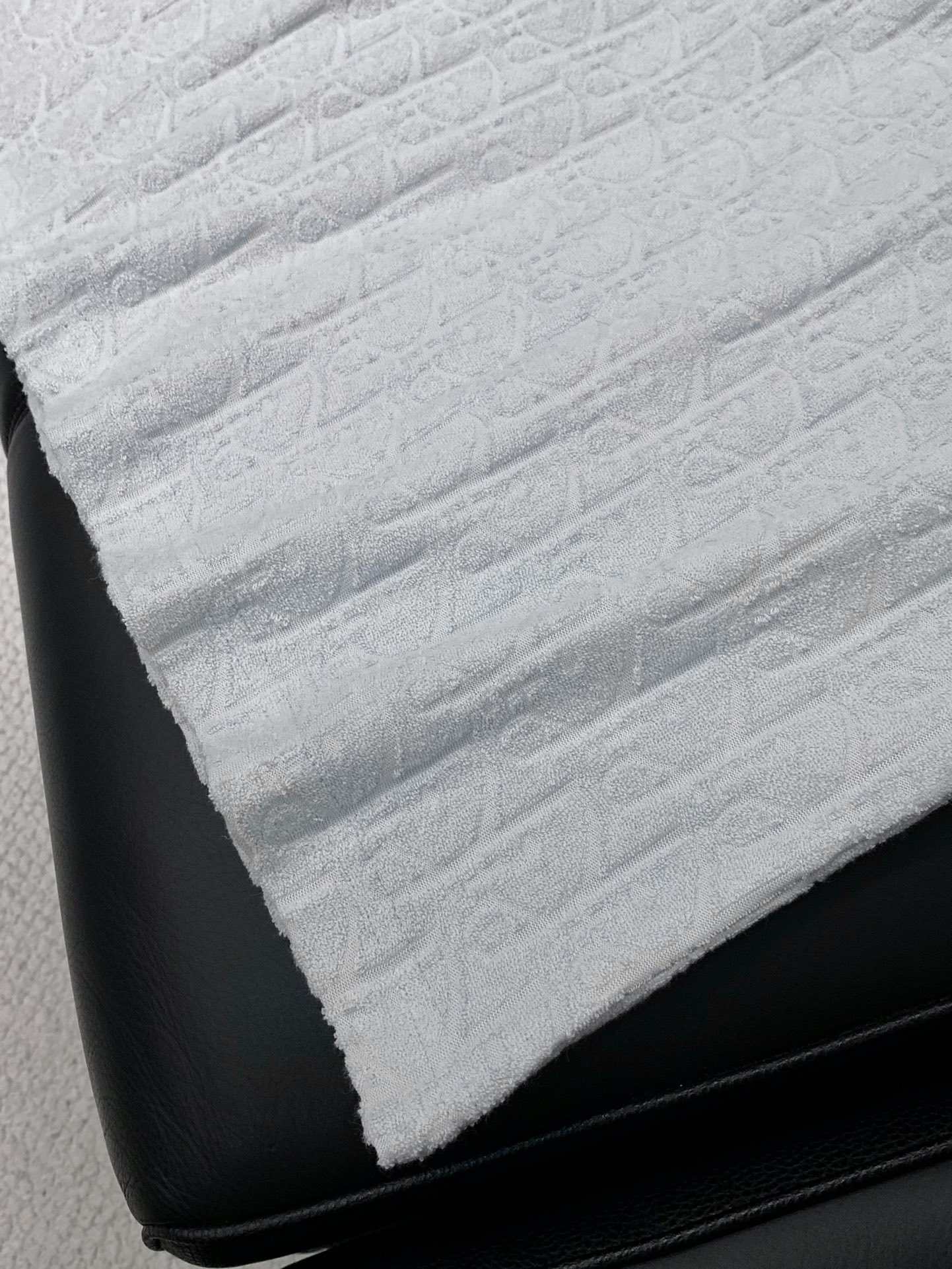 ，Dior 迪奥， 2025夏季新品，专柜同步有售，简约时尚休闲圆领短袖T恤，原版进口面料，舒适透气，顶