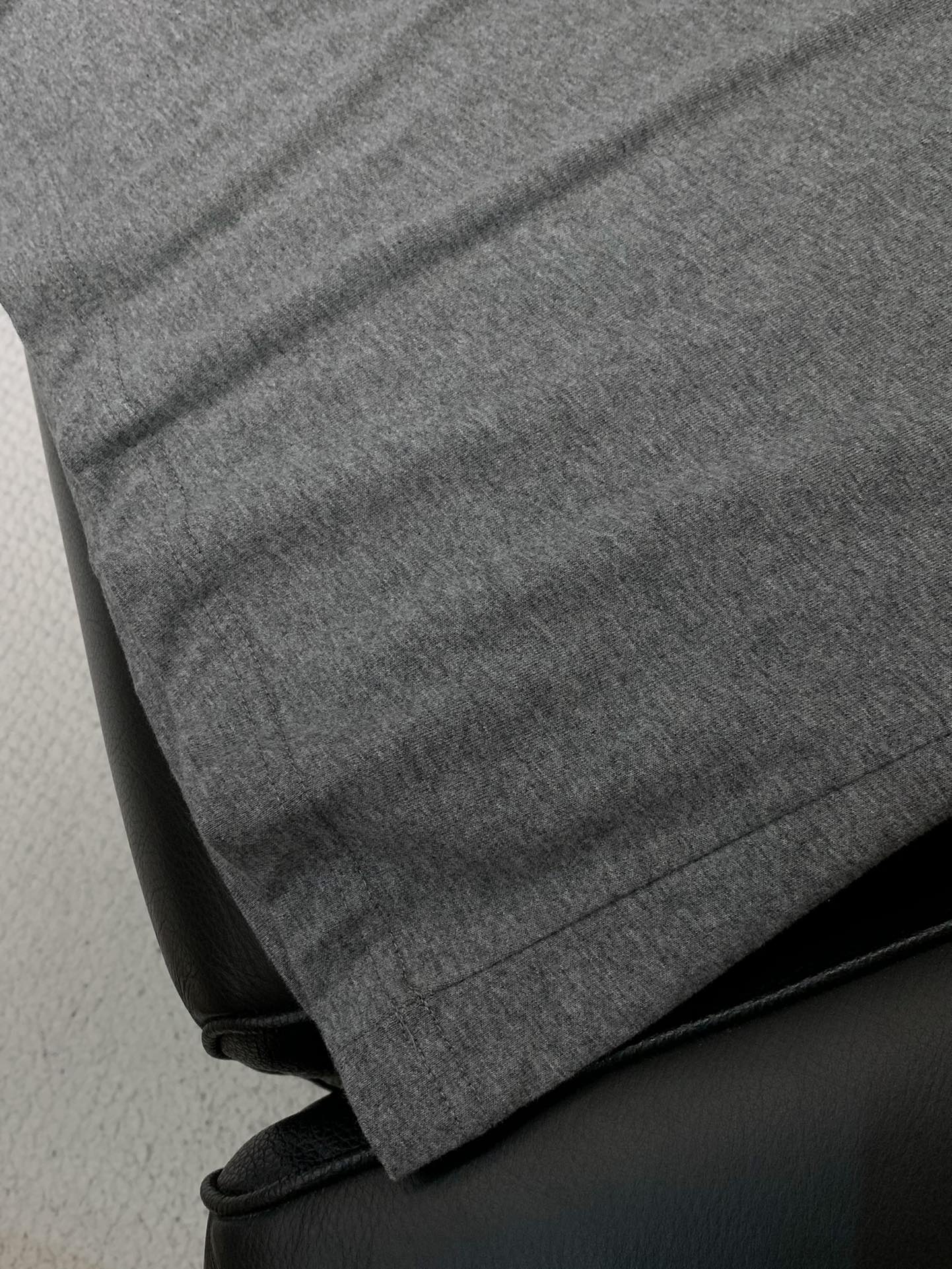 ，Balenciaga 巴黎世家，2025夏季最新款，专柜同步有售，原单狠货，爆款时尚休闲圆领短袖T恤，