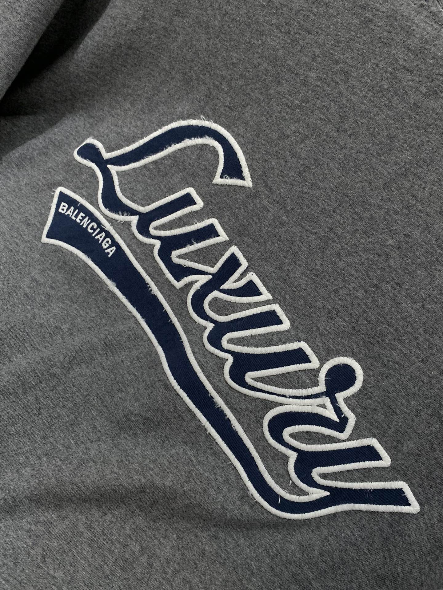 ，Balenciaga 巴黎世家，2025夏季最新款，专柜同步有售，原单狠货，爆款时尚休闲圆领短袖T恤，