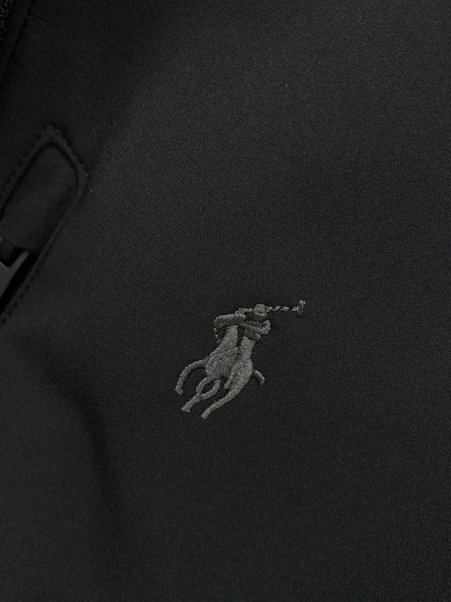 ，POLO， 2025秋冬新品，专柜同步有售，简约时尚休闲➕绒马甲，原版进口面料，舒适透气，顶级刺绣🪡工