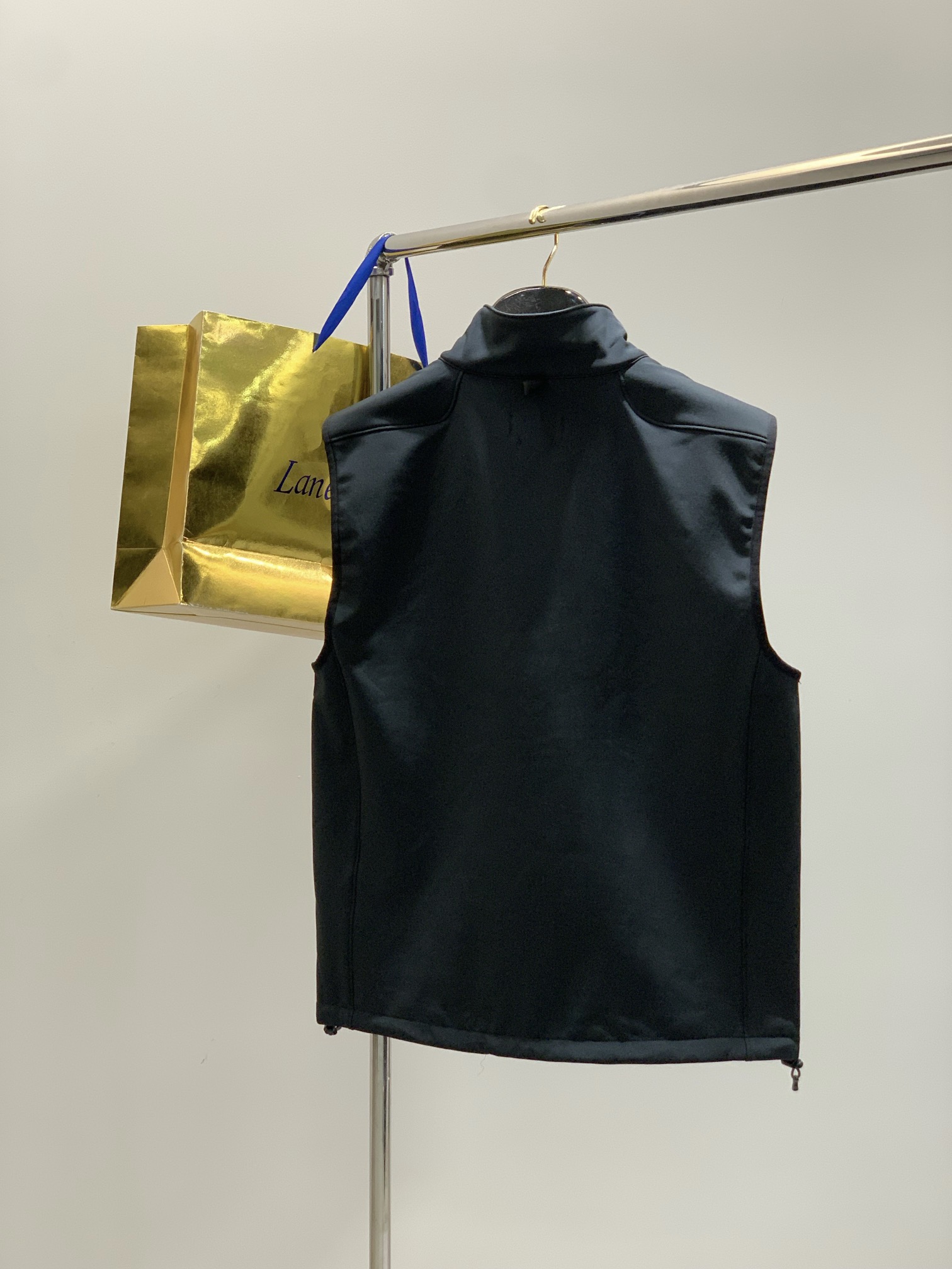 ，POLO， 2025秋冬新品，专柜同步有售，简约时尚休闲➕绒马甲，原版进口面料，舒适透气，顶级刺绣🪡工