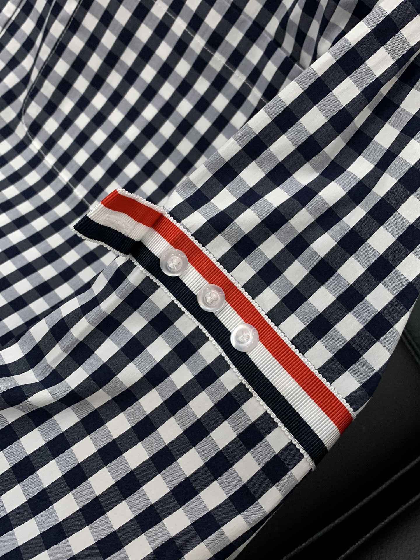 ，Thom Browne 汤姆·布朗 ，2025秋季最新品，时尚休闲长袖衬衫，专柜同步有售，原单狠货，采