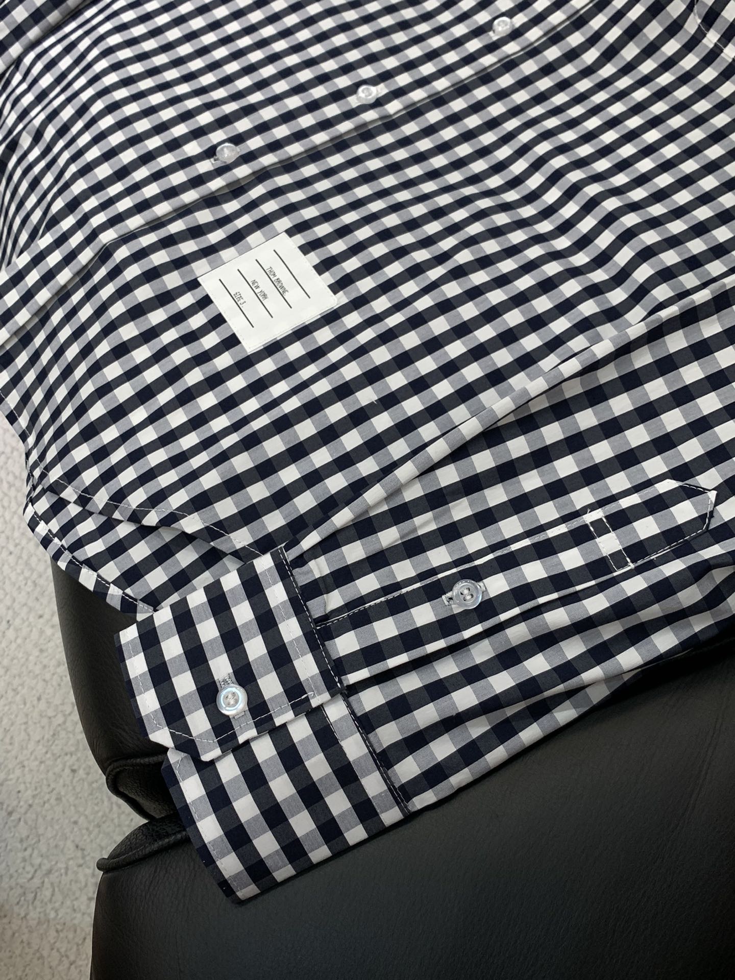 ，Thom Browne 汤姆·布朗 ，2025秋季最新品，时尚休闲长袖衬衫，专柜同步有售，原单狠货，采