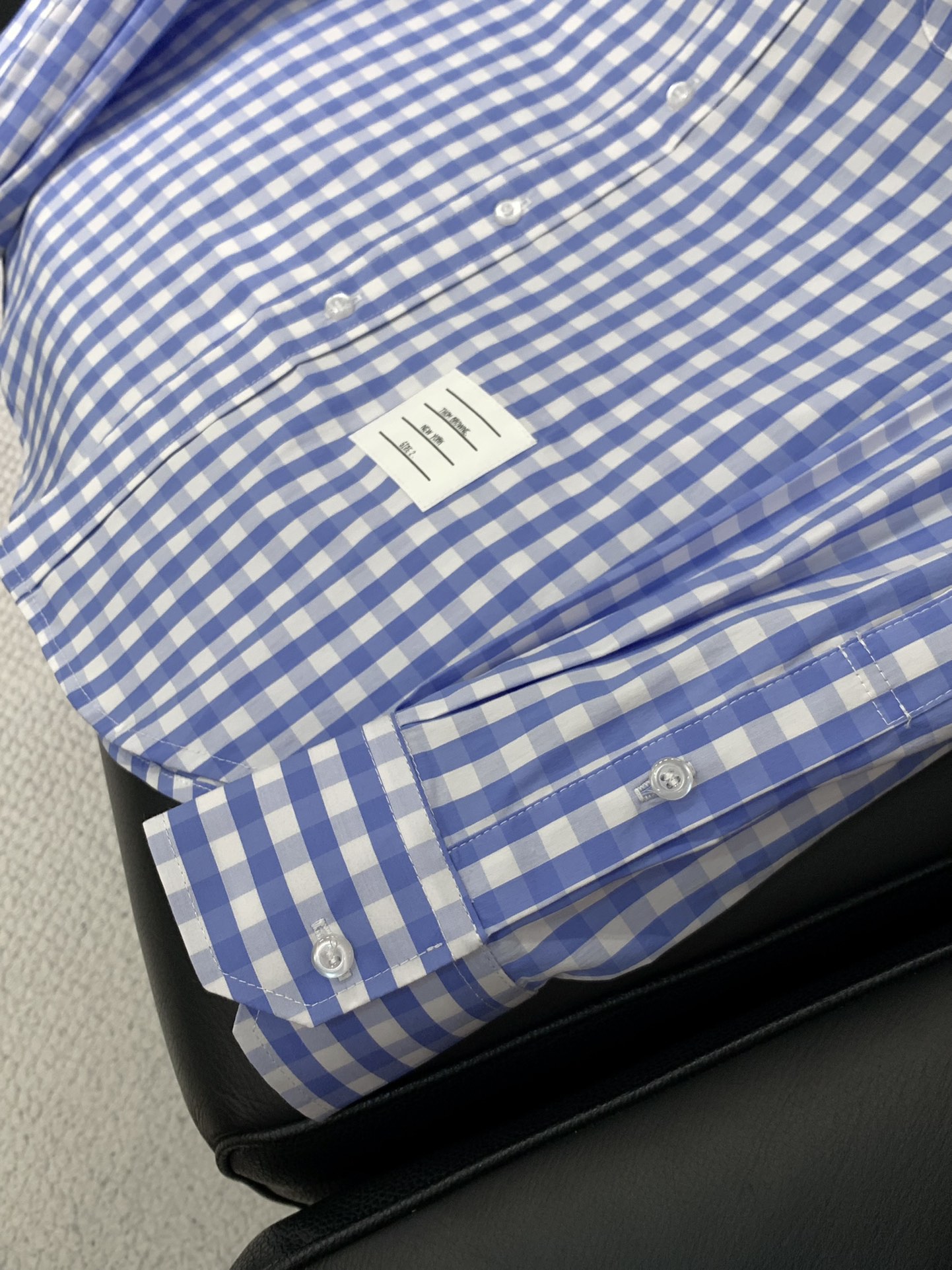 ，Thom Browne 汤姆·布朗 ，2025秋季最新品，时尚休闲长袖衬衫，专柜同步有售，原单狠货，采