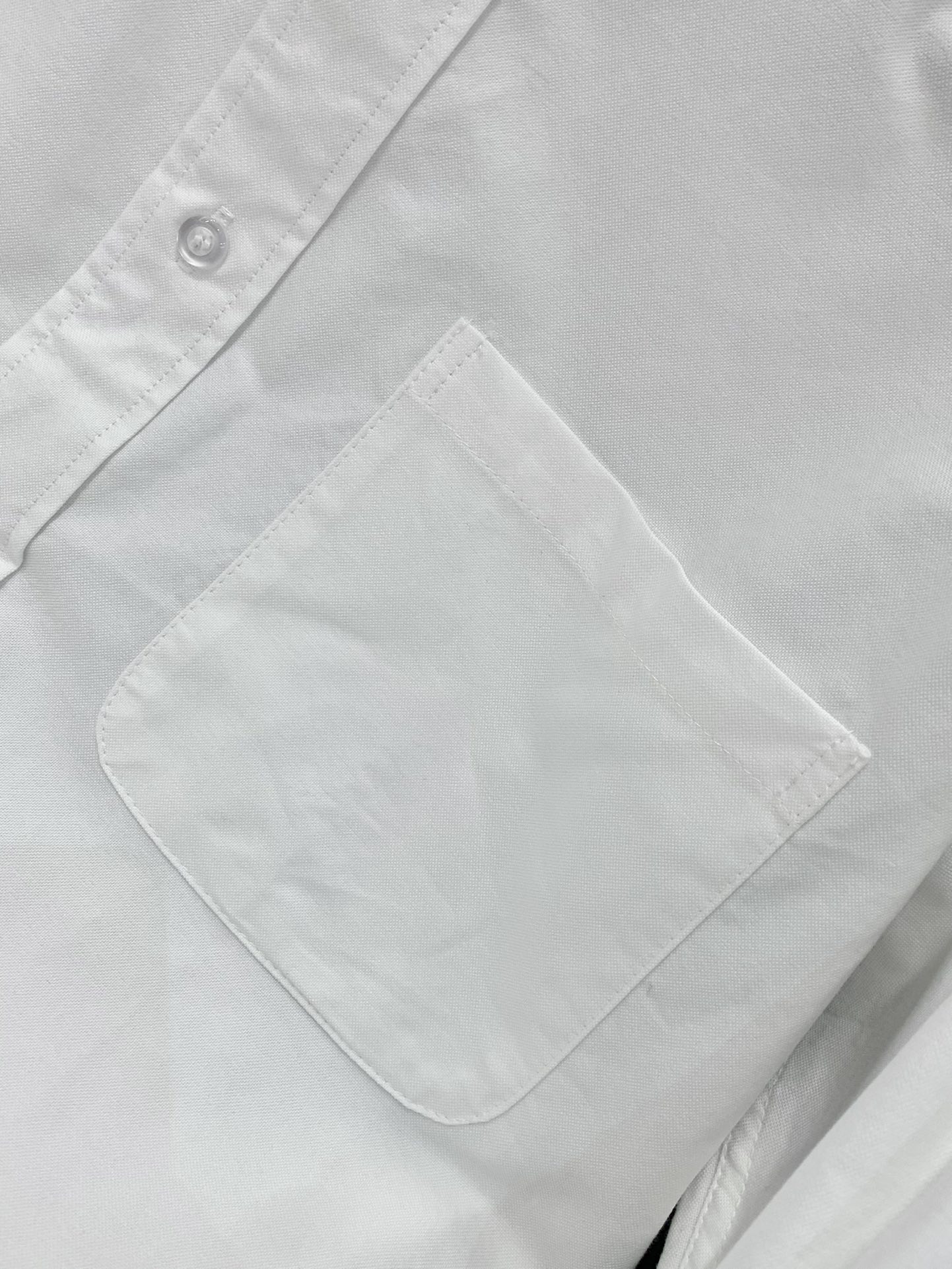 ，Thom Browne 汤姆·布朗 ，2025秋季最新品，时尚休闲长袖衬衫，专柜同步有售，原单狠货，采