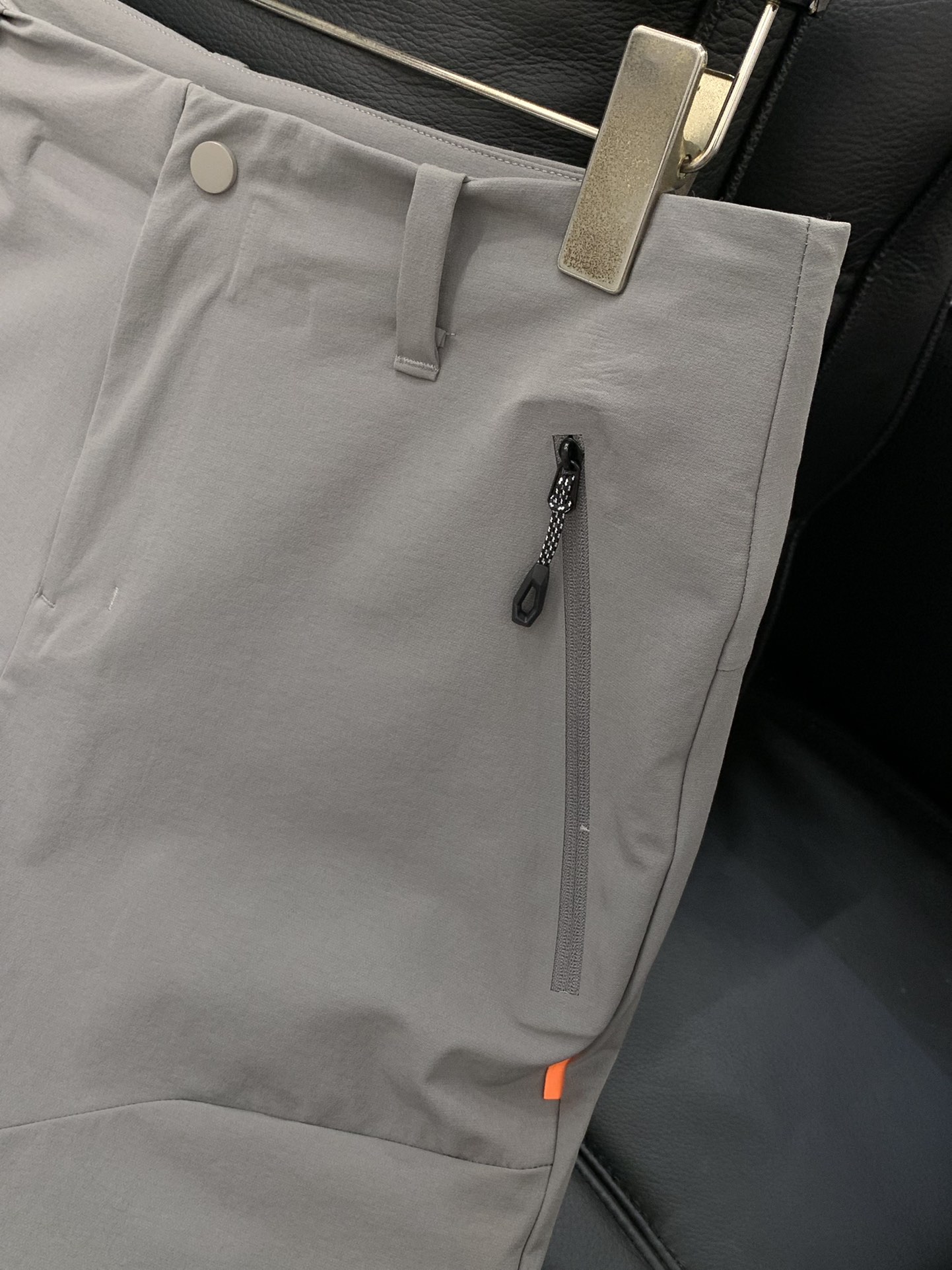 ，ARCTERYX 始祖鸟，2025夏秋新品，时尚休闲裤，专柜同步有售，原单狠货，采用进口原版面料，顶级