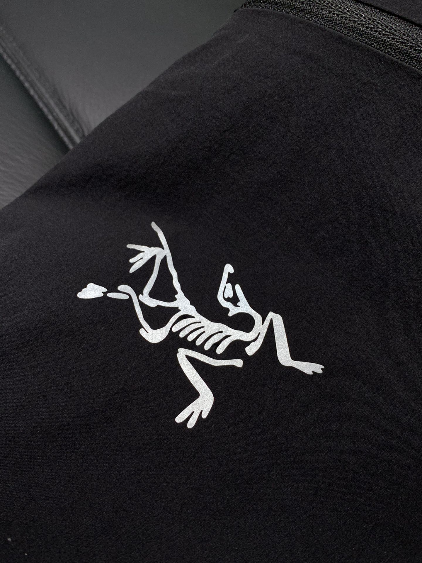 ，ARCTERYX 始祖鸟，2025夏秋新品，时尚休闲裤，专柜同步有售，原单狠货，采用进口原版面料，顶级