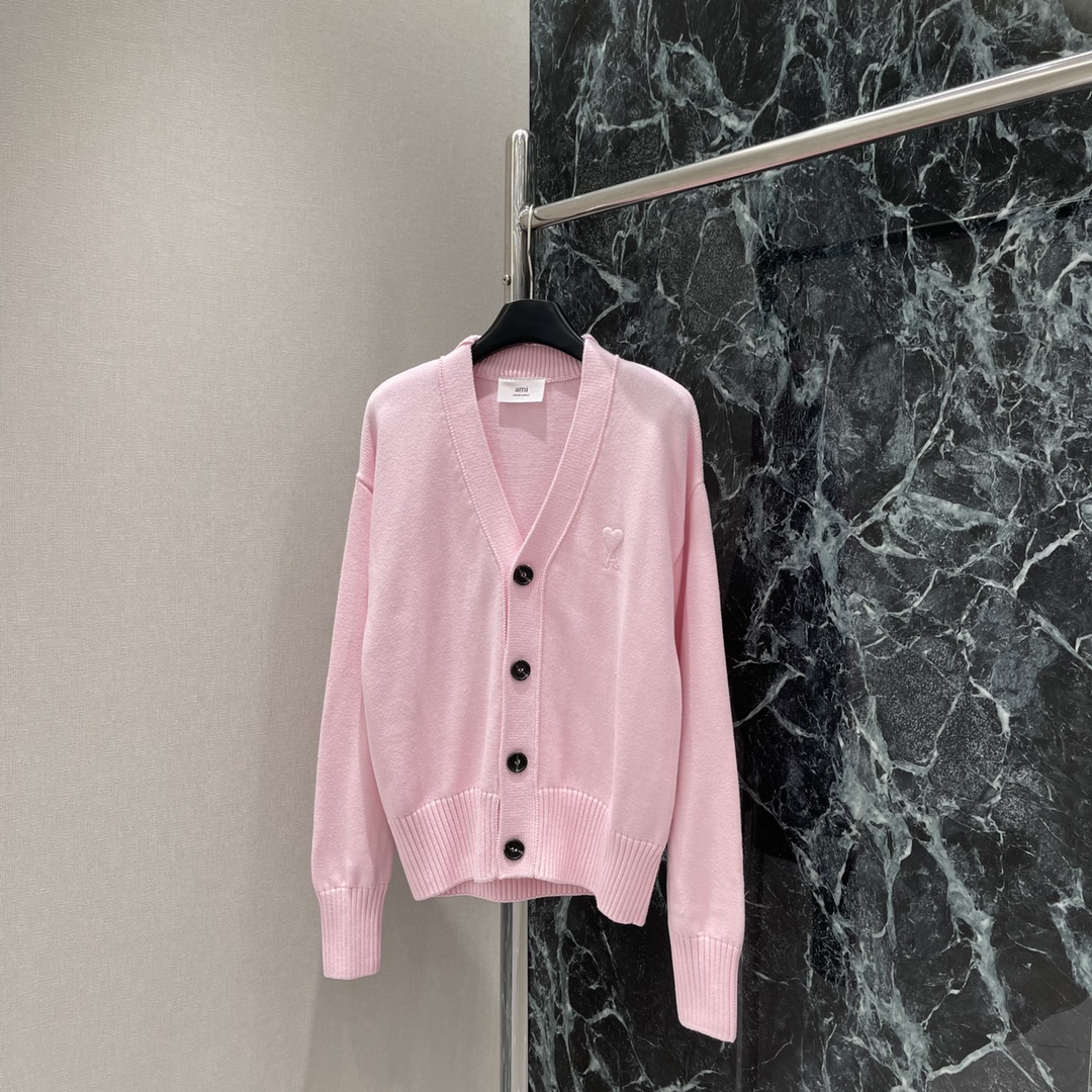 Cardigan en Tricot Rose AMI Paris avec Cœur Brodé pour Femme