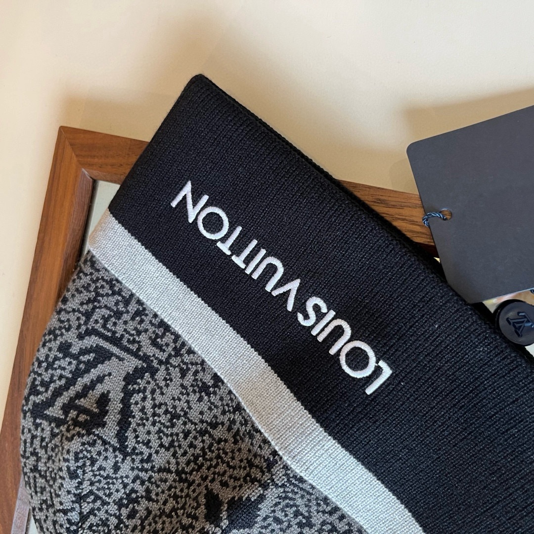 🆕

Lv路易威登专柜货，针织毛线帽，男女同款 正品开模