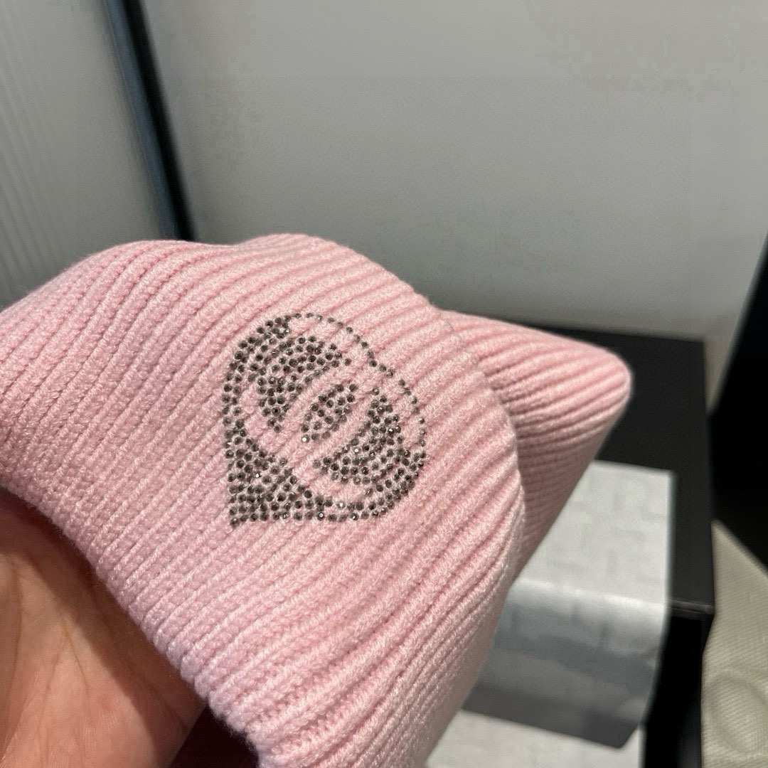 🆕

Chanel香奈儿针织毛线帽