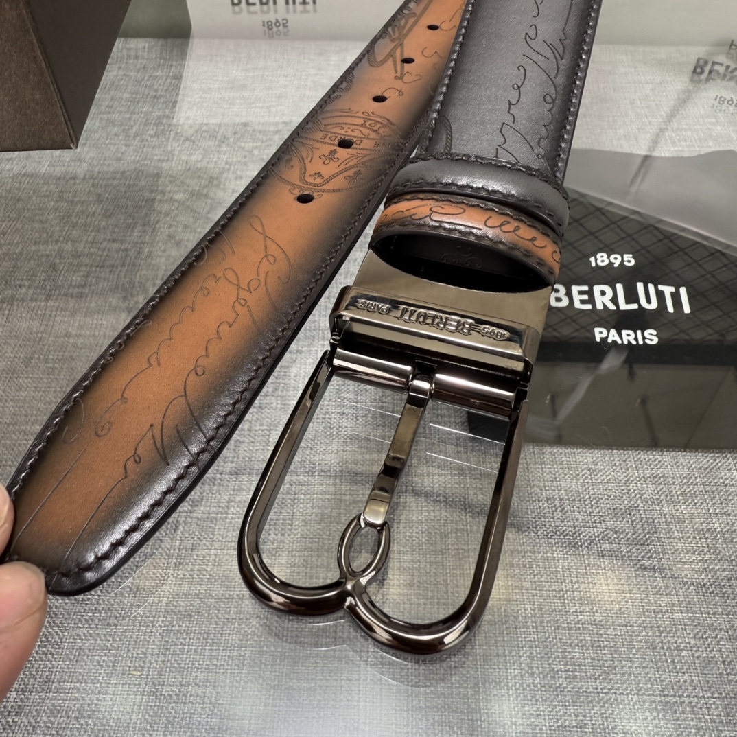 配原包装3.5宽Berluti 布鲁提 新款上新🆕 最新款男士腰带，高端质感感受，顶级擦色小牛皮质感极好